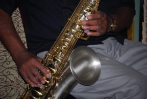 horn-player-176568_960_720