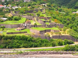 37e Journées Européennes du Patrimoine: vue aérienne du Fort Louis Delgrès à Basse-Terre (GUADELOUPE)